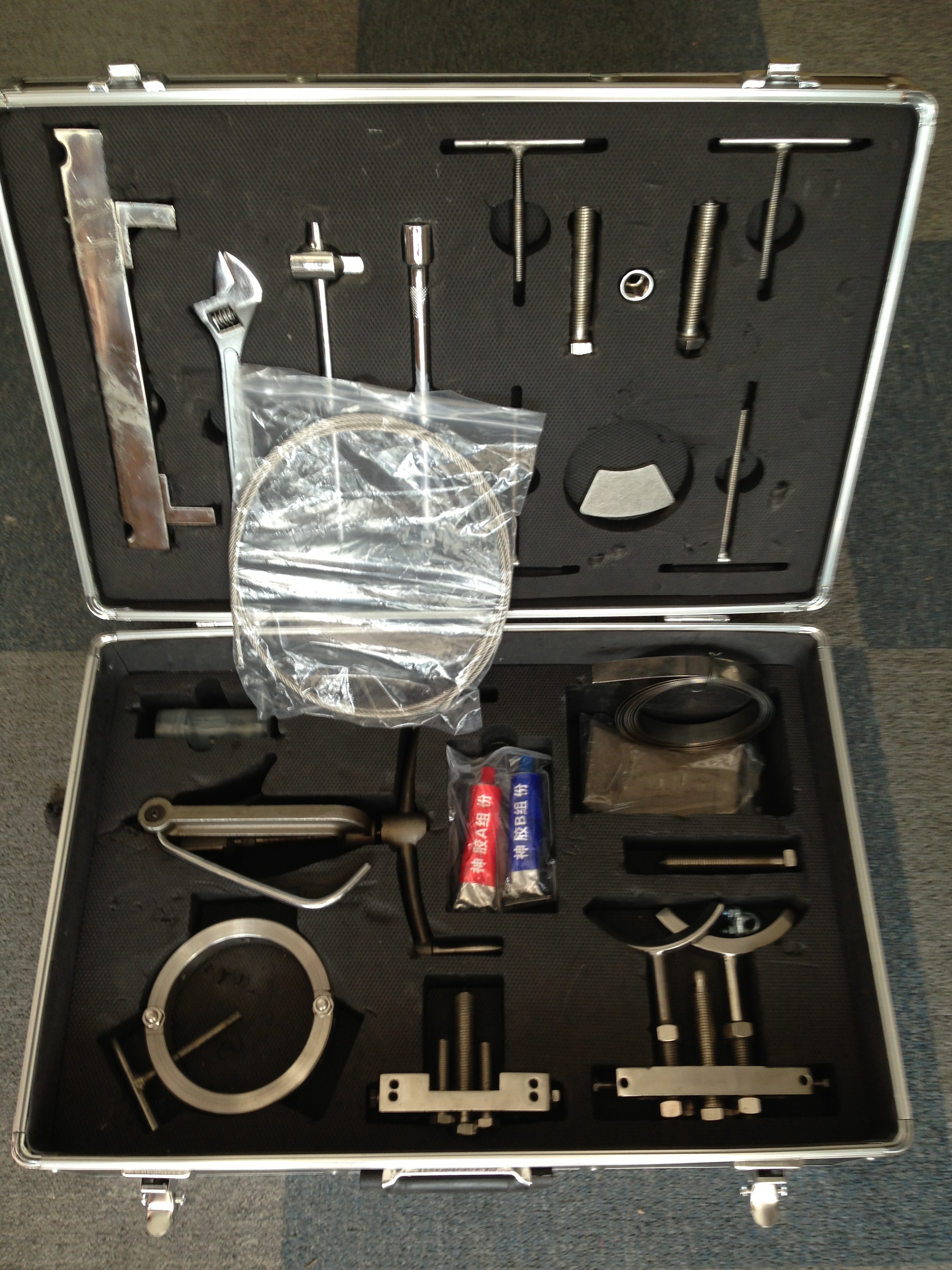 顶压粘贴式堵漏工具 - 堵漏密封器材